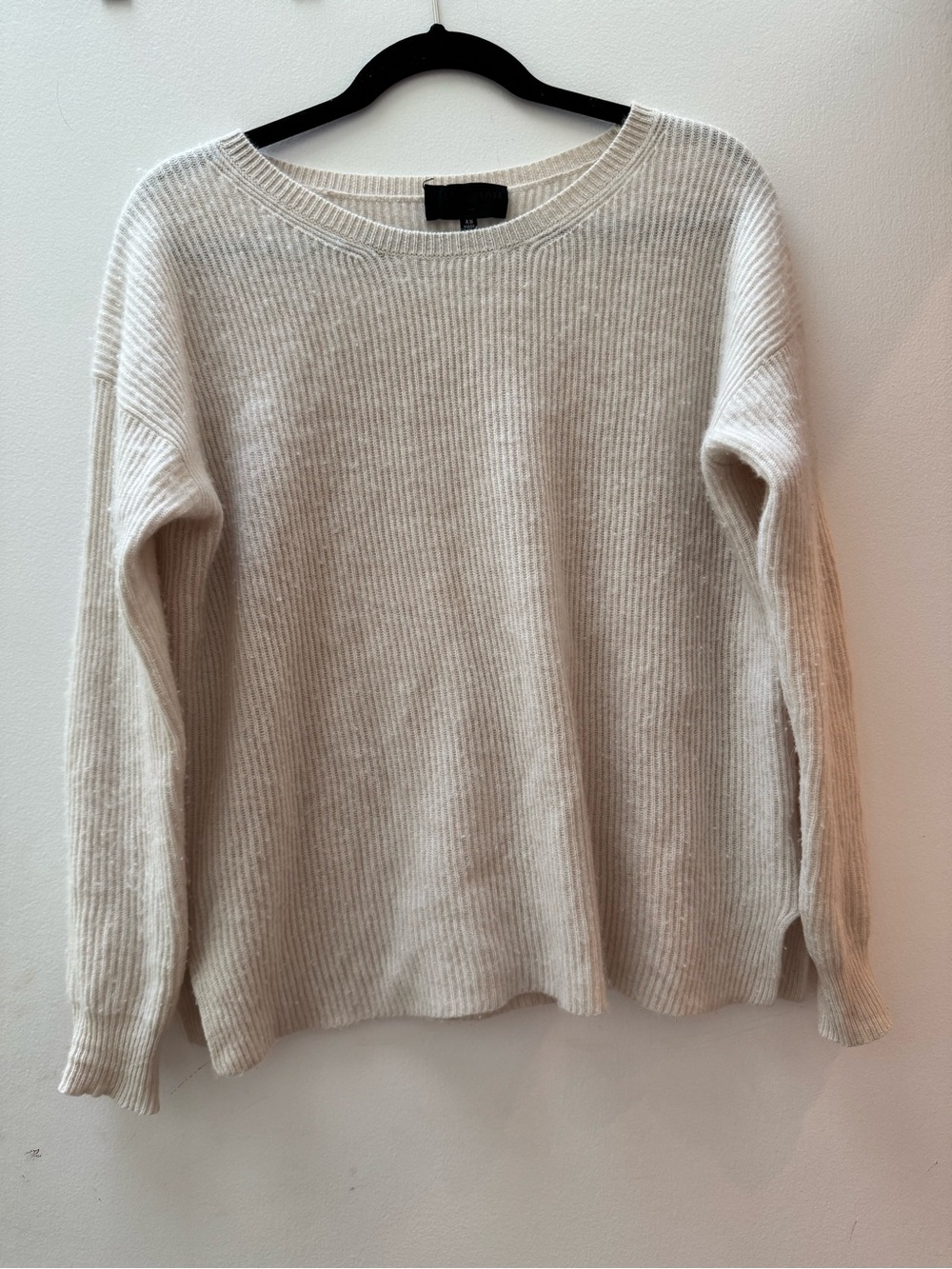 Nili Lotan Cream Ribbed Crewneck cashmere Sweater.relaxed fit.size xs